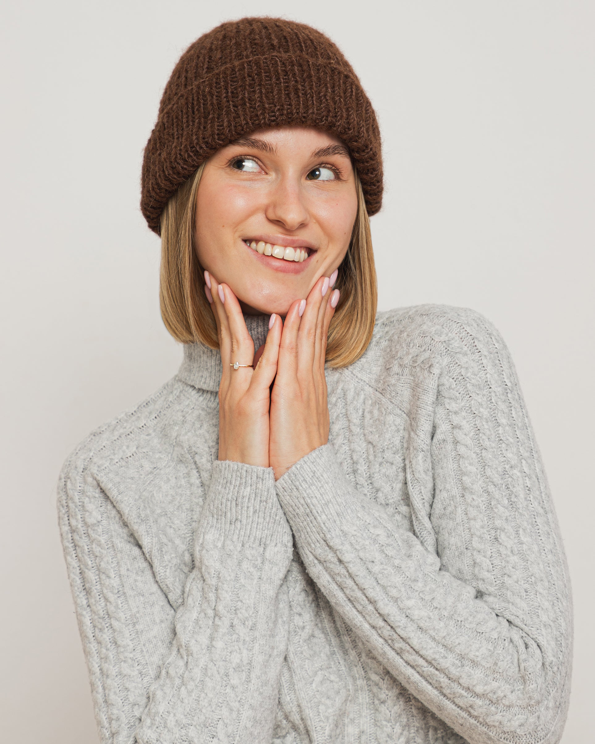 Czapka DARLA - Czekoladowa