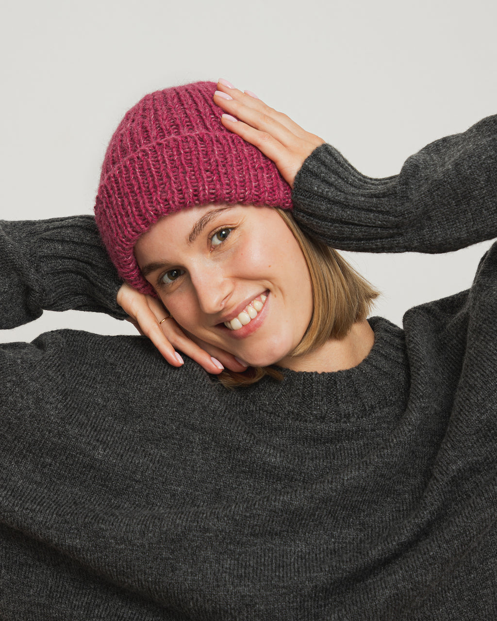 Czapka DARLA - Malinowa