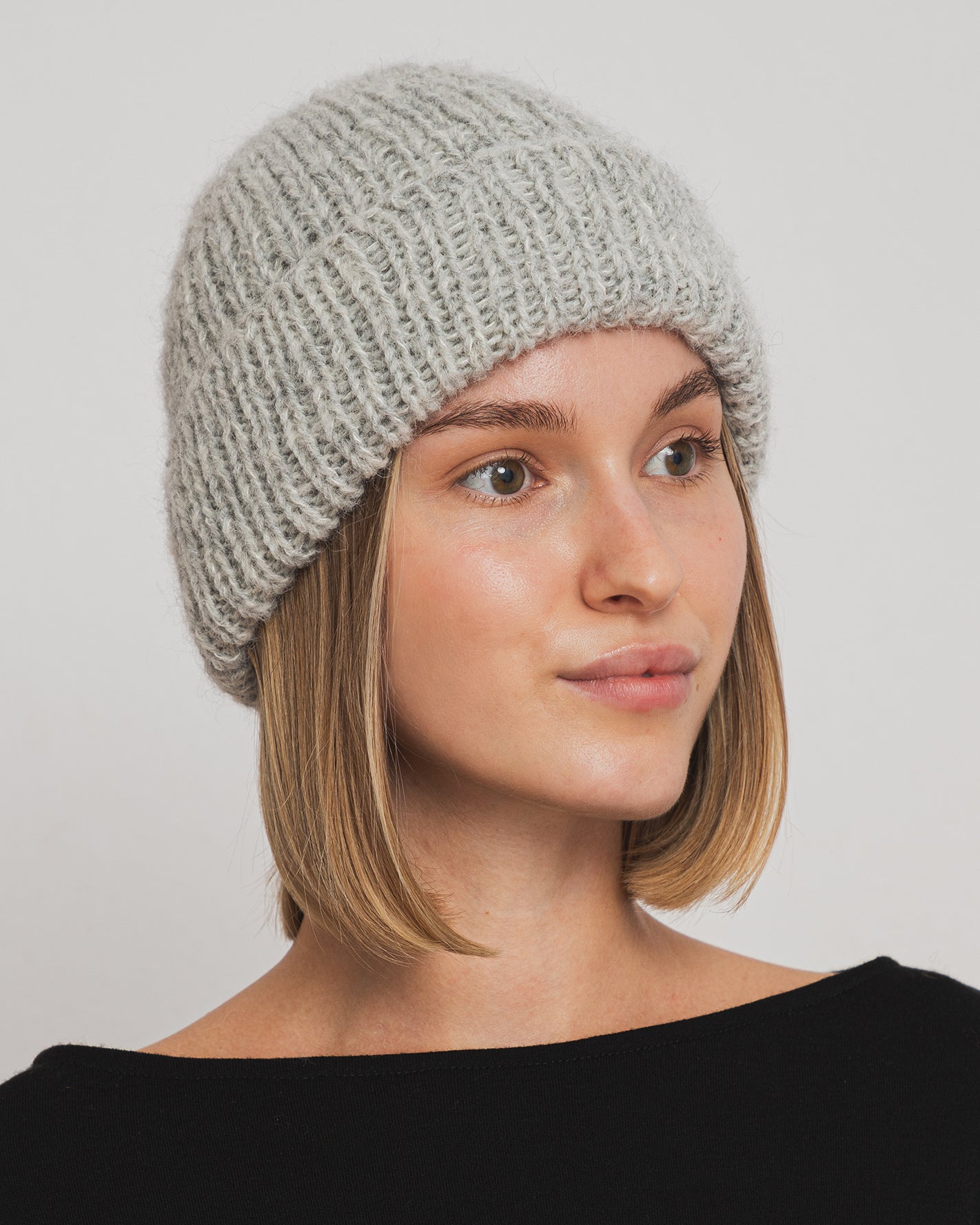 Czapka DARLA - Szara