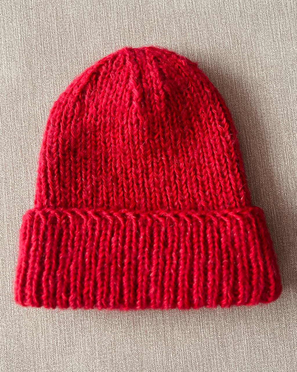 Czapka DEBRA - Czerwona